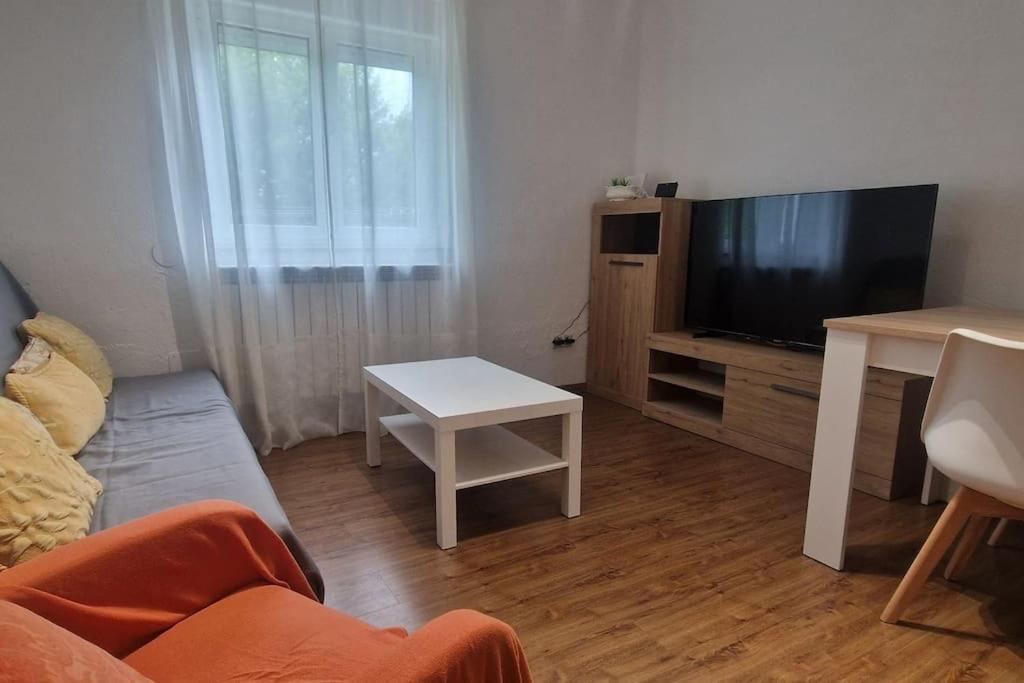 Apartamento En Oviedo 646A Bagian luar foto