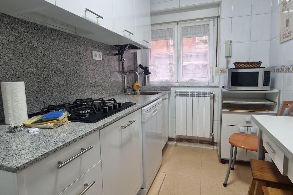 Apartamento En Oviedo 646A Bagian luar foto